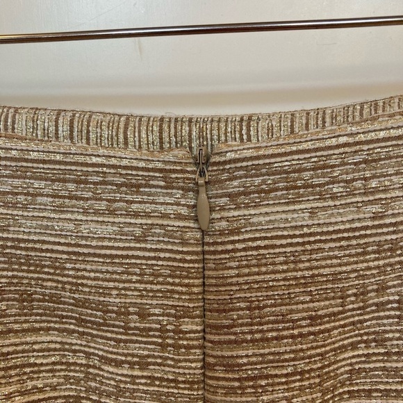 Talbots textured pencil skirt. Size 2 - Picture 4 of 8